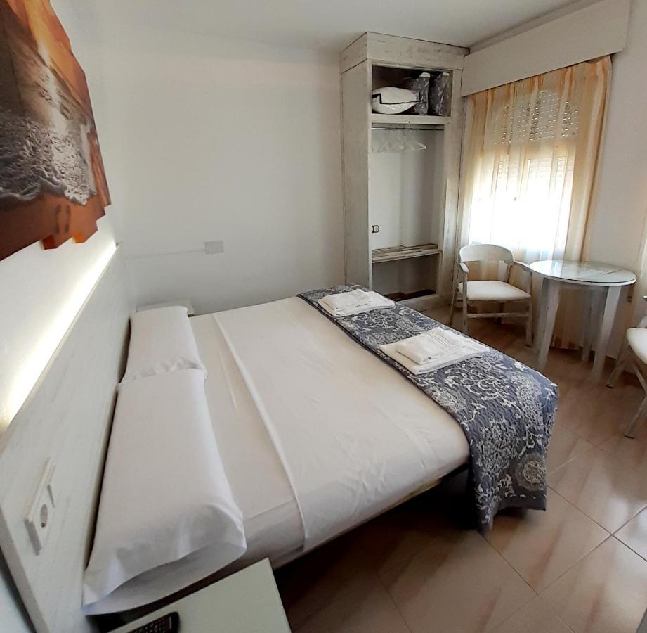 Hostal Kokkola Fuengirola Buitenkant foto